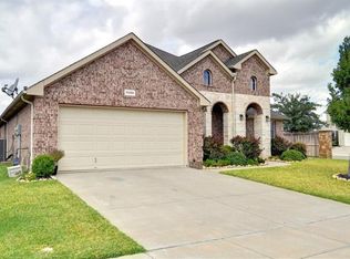 10265 Red Bluff Ln, Fort Worth, TX 76177