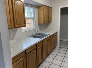 6134 SW 10th Pl #B, Gainesville, FL 32607