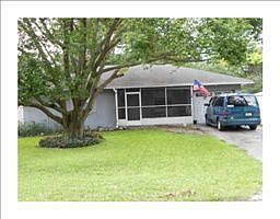 1st image of 914 Jere Cir