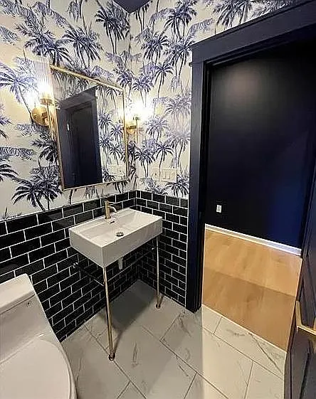 848 Peralta St #1 — Photo 9