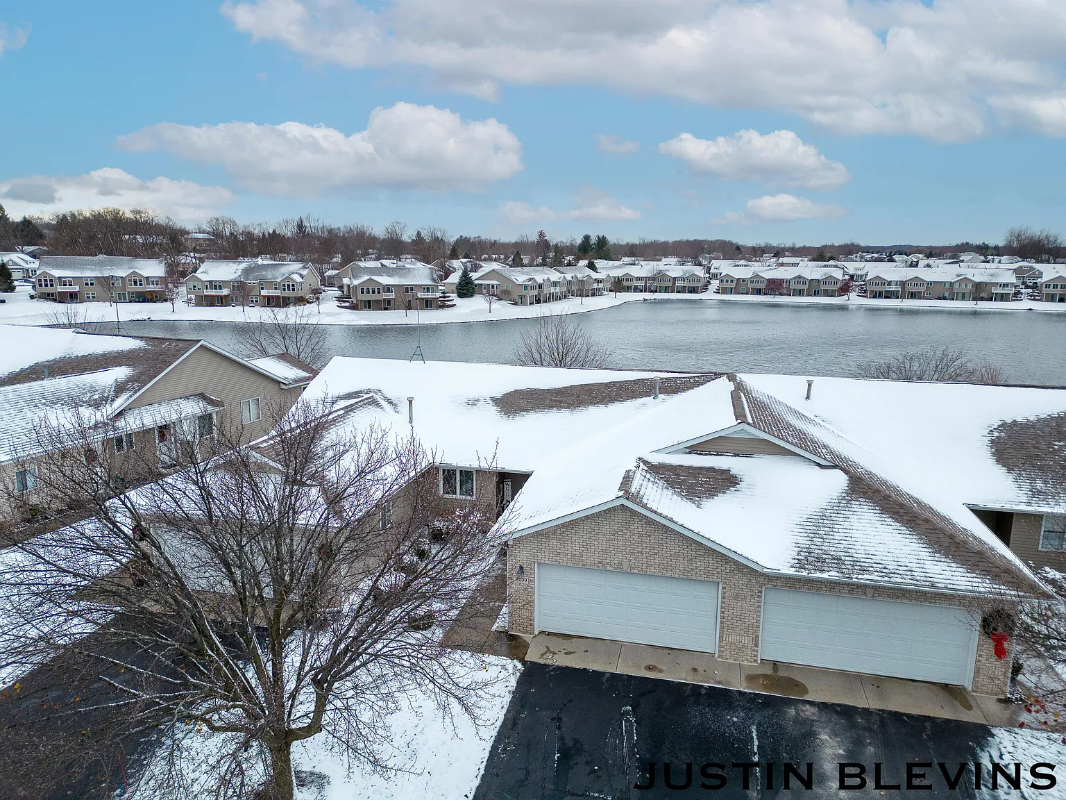 7039 Baltic Dr SW photo 1