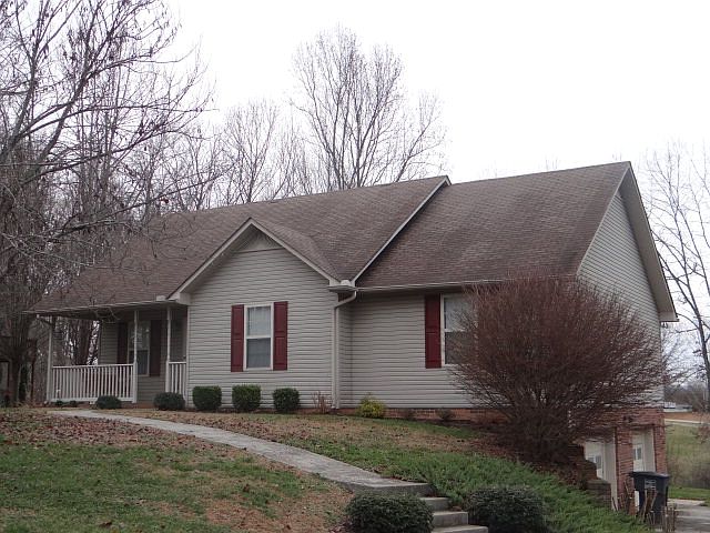 1st image of 424 Hillary Ct