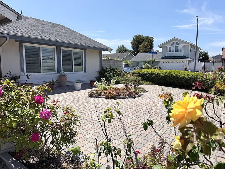 17272 Argo Cir — Photo 3