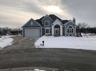 2207 Laurie Ct, Twin Lakes, WI 53181