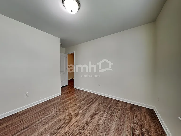 5039 Hogan Point Ct — Photo 19
