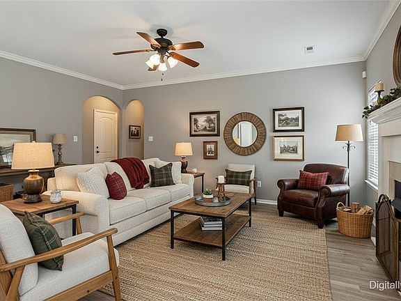 3rd image of 4657 Cory St