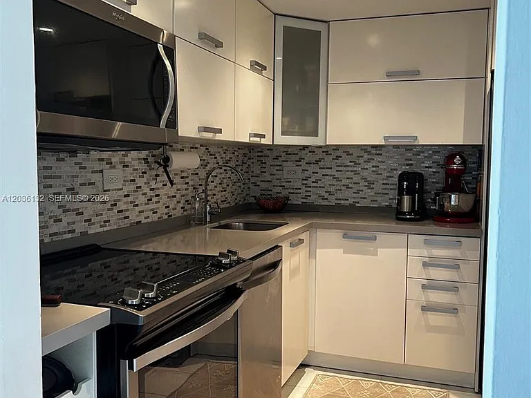 20355 NE 34th Ct #324 — Photo 5