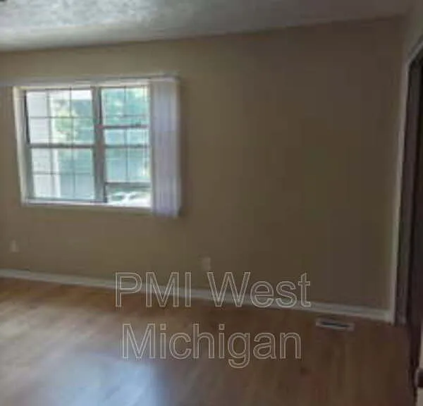 4258 Bond Ave #4 — Photo 9