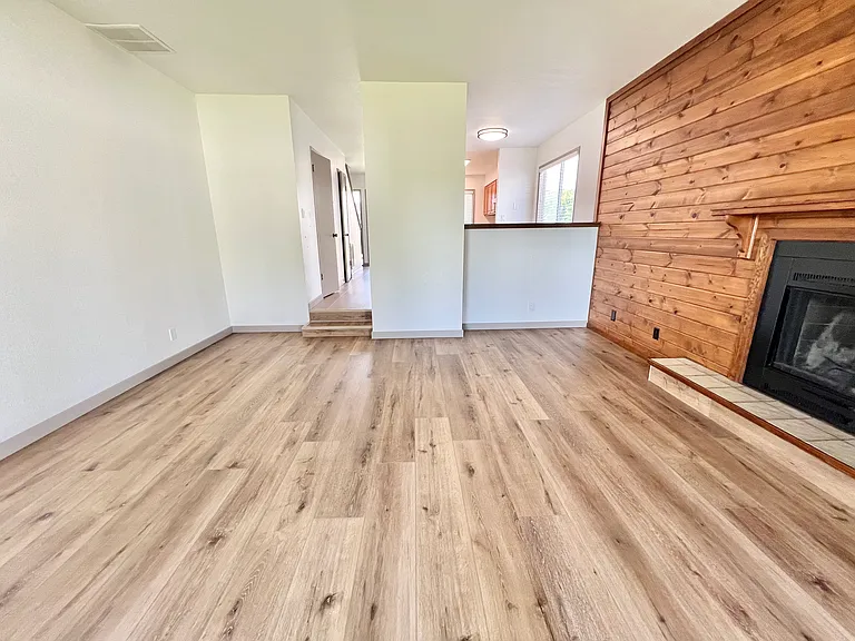 122-126 I St SW #122 — Photo 19