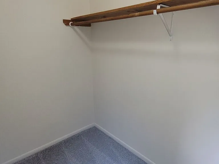 Elkhorn Village Apartments | 1 & 2 Bedroom Apartments in Elkhorn, WI Heat Included — Photo 37