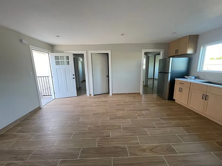 4620 Compton Ave — Photo 26