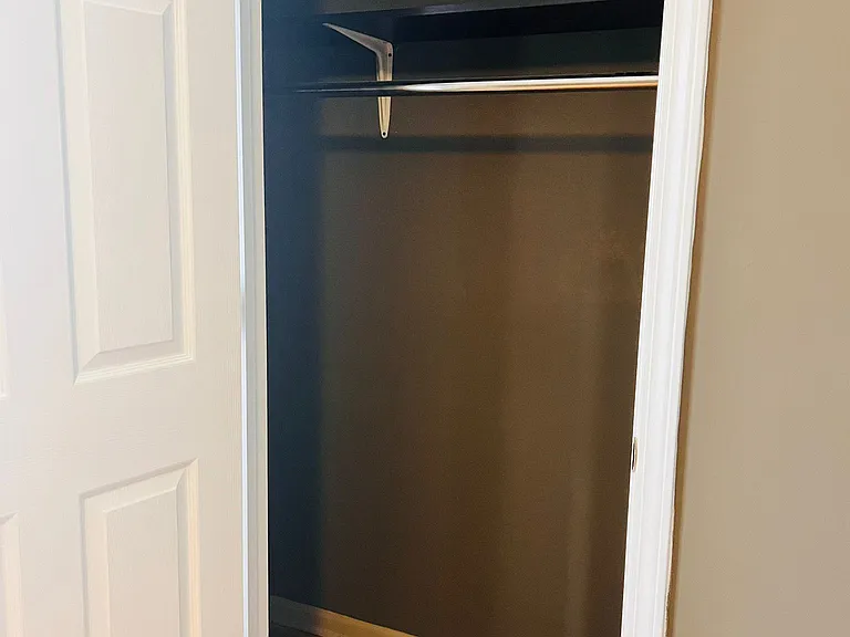 105 Charing Pl — Photo 25