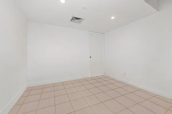 Sold by Compass | media 7