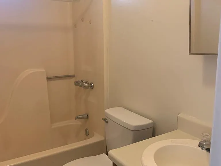 824 Charles C Frasier Blvd #C — Photo 7