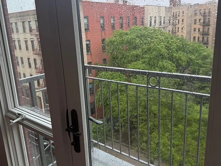 1131 Vyse Ave #4C — Photo 6