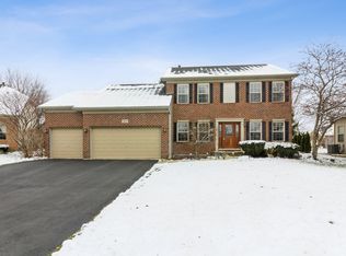 507 N Avon Ct, Oswego, IL 60543