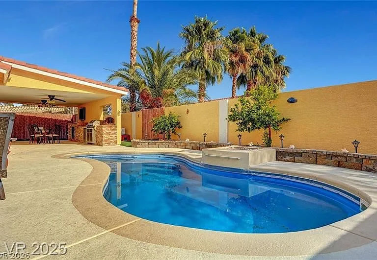 2410 Doherty Way — Photo 3