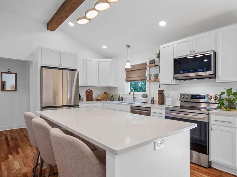 3594 Knollwood Hill Dr — Photo 4