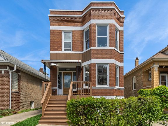 2nd image of 1221 S Lombard Ave Unit 1