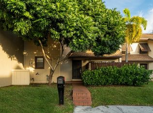 9220 SW 136th Street Cir, Miami, FL 33176