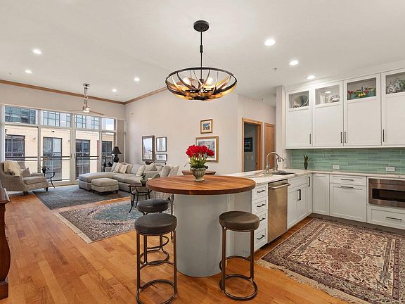 5th image of 625 North Segoe Road #811