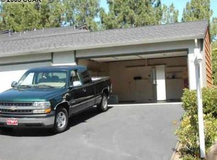 1883 Cannon Dr, New Vineyard, ME 04956