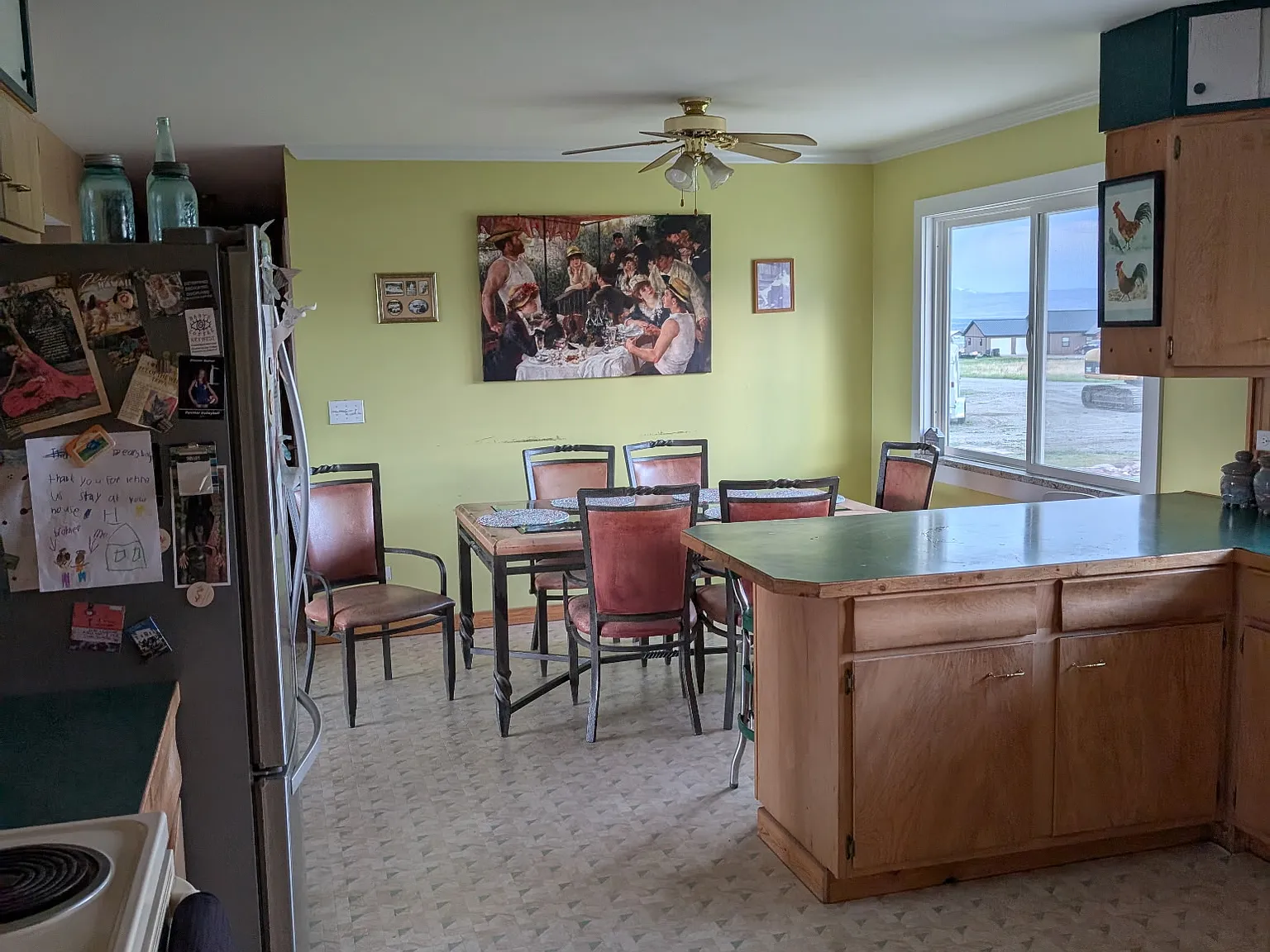 6 bed, 4400 sqft, $2,000 — Photo 3
