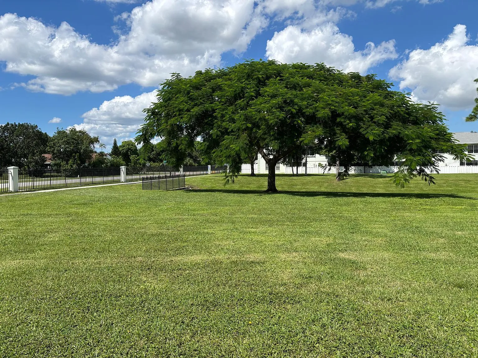 2 bed, 2.0 bath, 1106 sqft, $2,000 — Photo 1