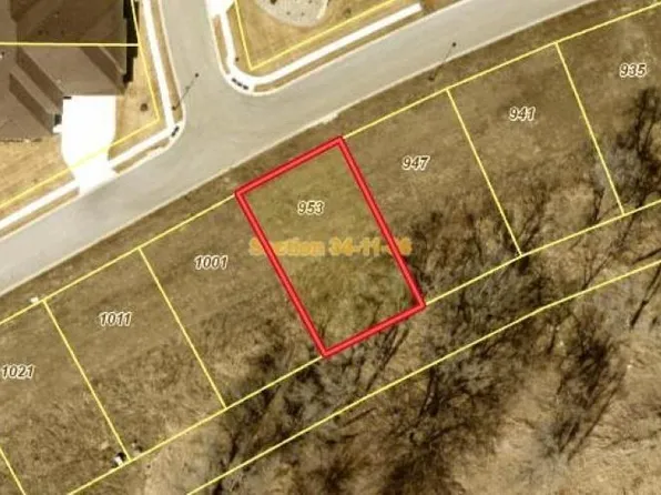 953 Lacebark Ln, Lincoln, NE 68521