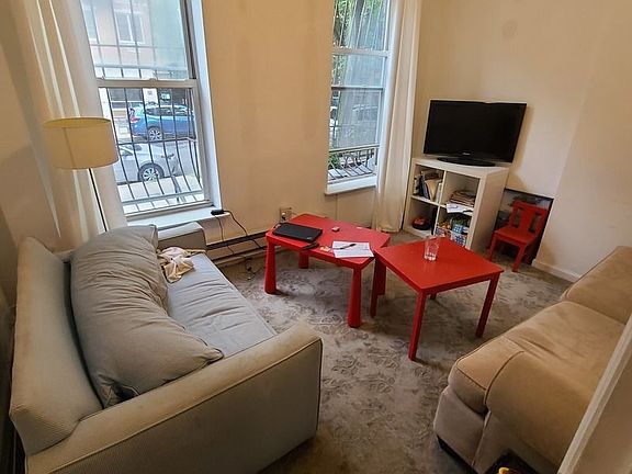 2nd image of 70 Carroll St #1