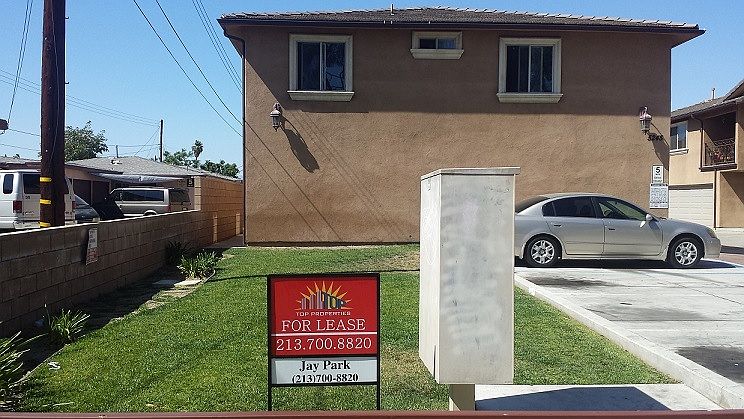 1st image of 5251 Clara St
