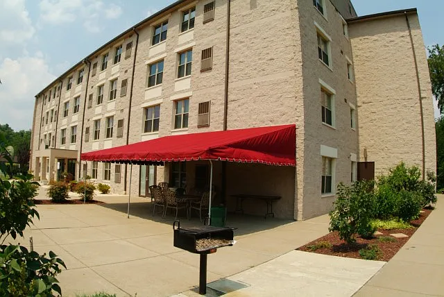 Plum Creek Acres Apartments — Photo 1