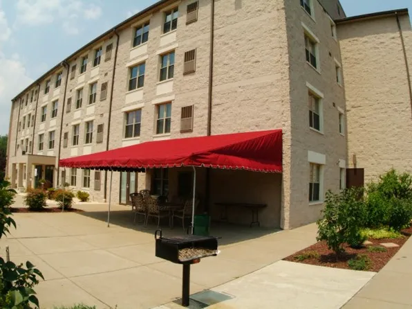 Plum Creek Acres Apartments
