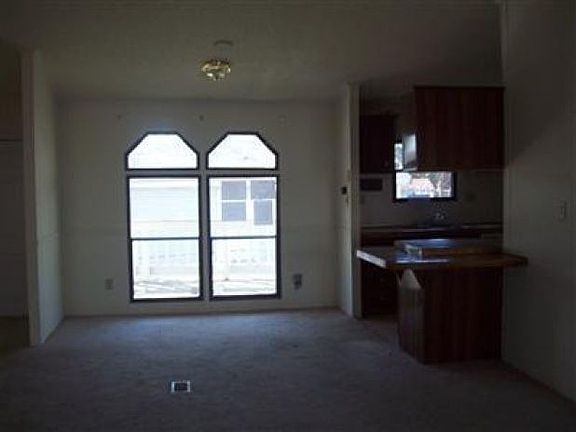 4th image of 10476 Michael Dr