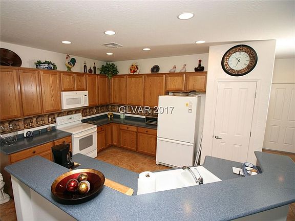 5th image of 7512 Lintwhite St