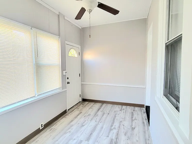 602 Powell St — Photo 3