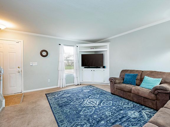 4th image of 8257 Kingsley Dr