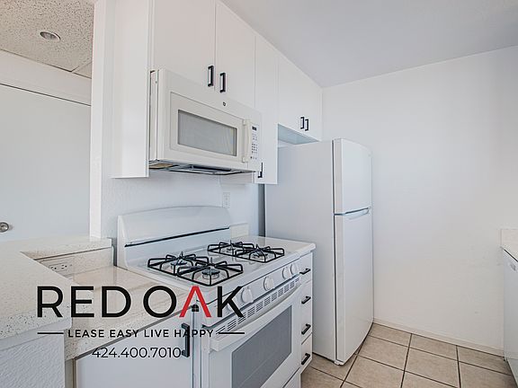 2nd image of 7370 Hawthorn Ave APT 301