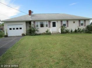 562 Aylor Grubbs Ave, Stanley, VA 22851