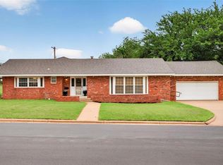 1003 E Proctor Ave, Weatherford, OK 73096