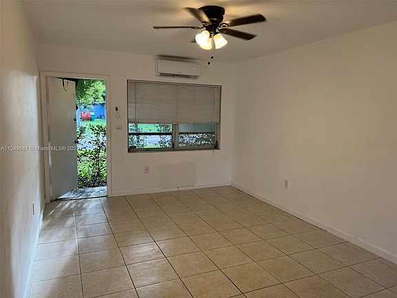 4th image of 8885 NE 8th Ct APT D