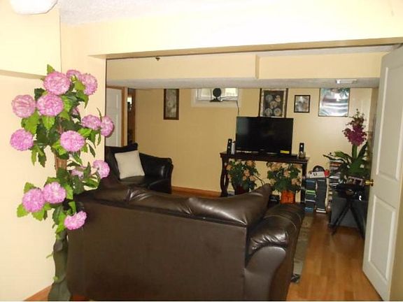 4th image of 13605 Vincent Cir