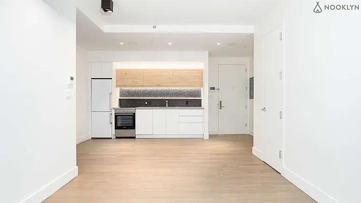 Rented by Nooklyn NYC LLC | media 72