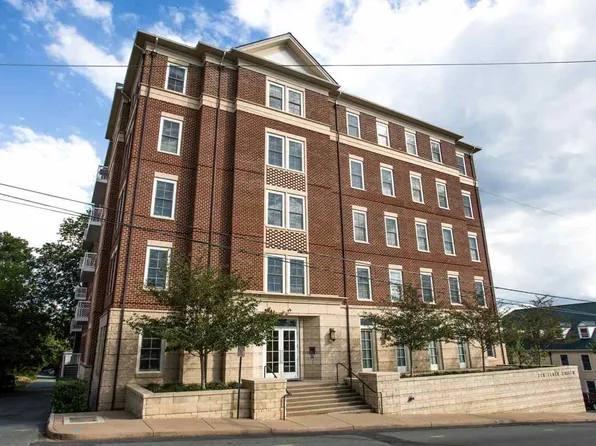 210 10th St NE, Charlottesville, VA 22902