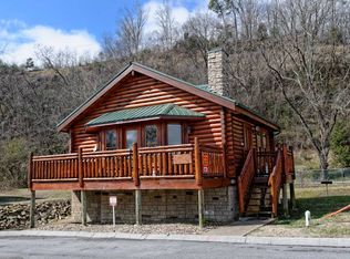 2304 Riverport Way, Pigeon Forge, TN 37863