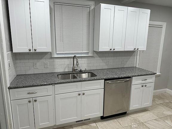 4th image of 6305 Woodhall St