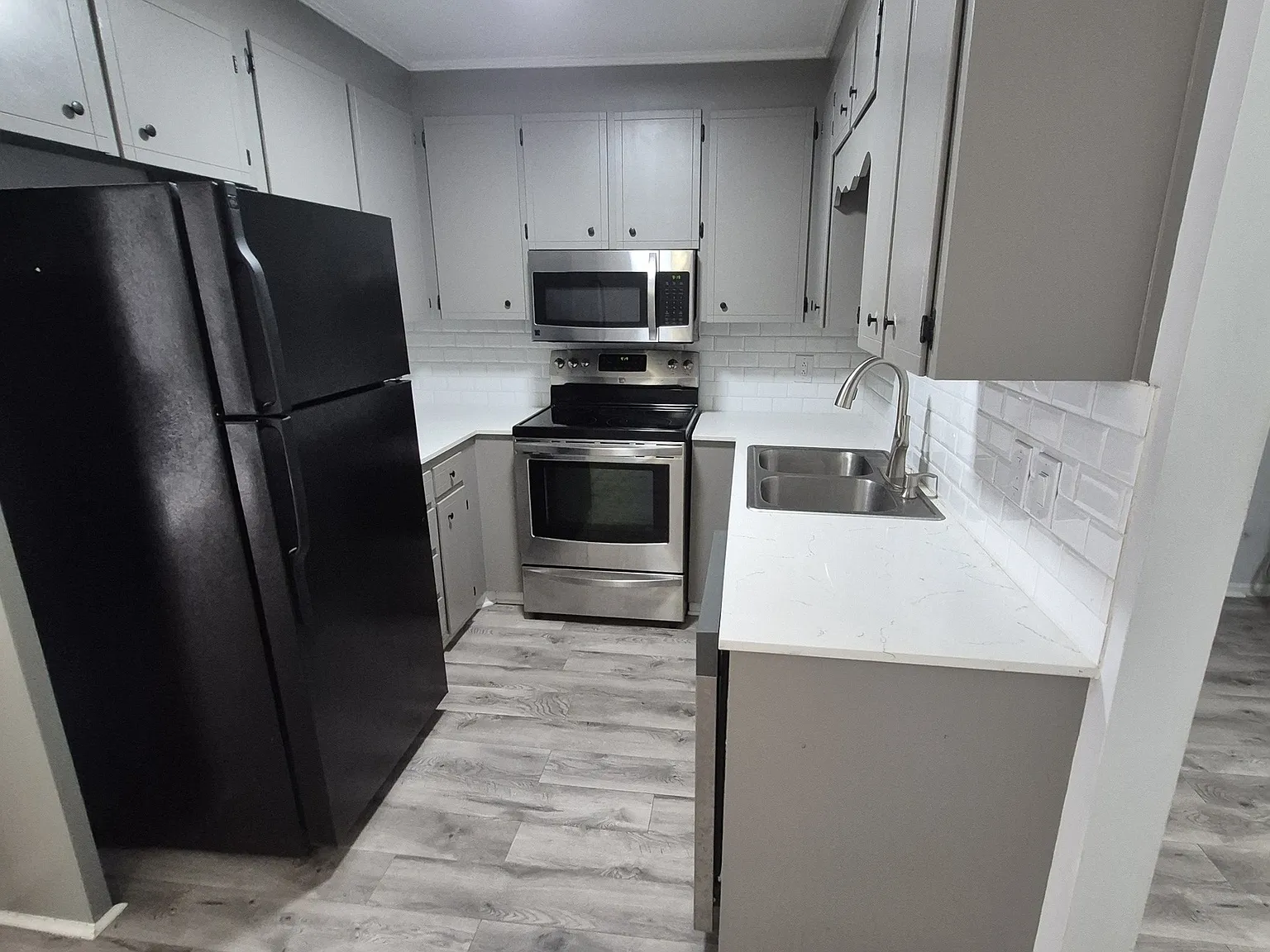 2 bed, 1.5 bath, 1136 sqft, $1,380 — Photo 4