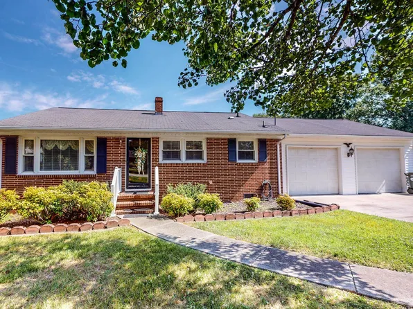 32 Azalea Dr, Roxboro, NC 27573