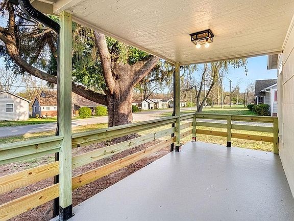 4th image of 5112 Rinker Rd
