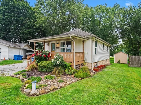 4937 Grove Ave, Barberton, OH 44203